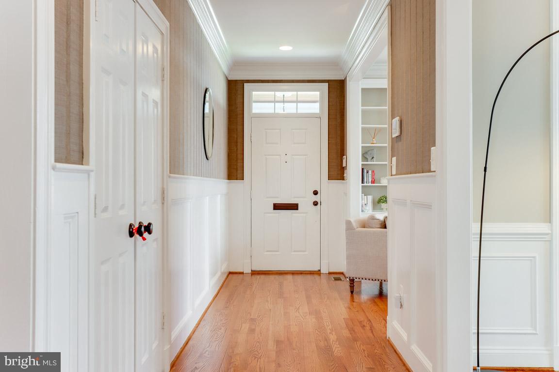 AYRLAWN - Residential