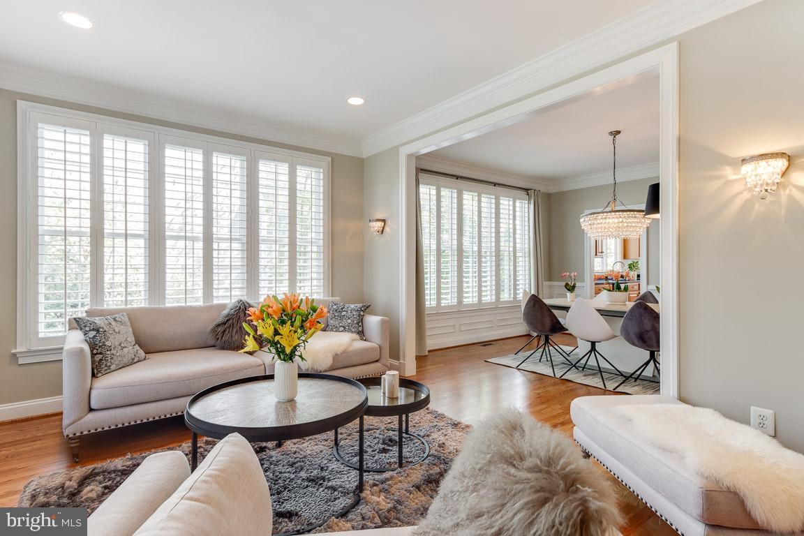 AYRLAWN - Residential