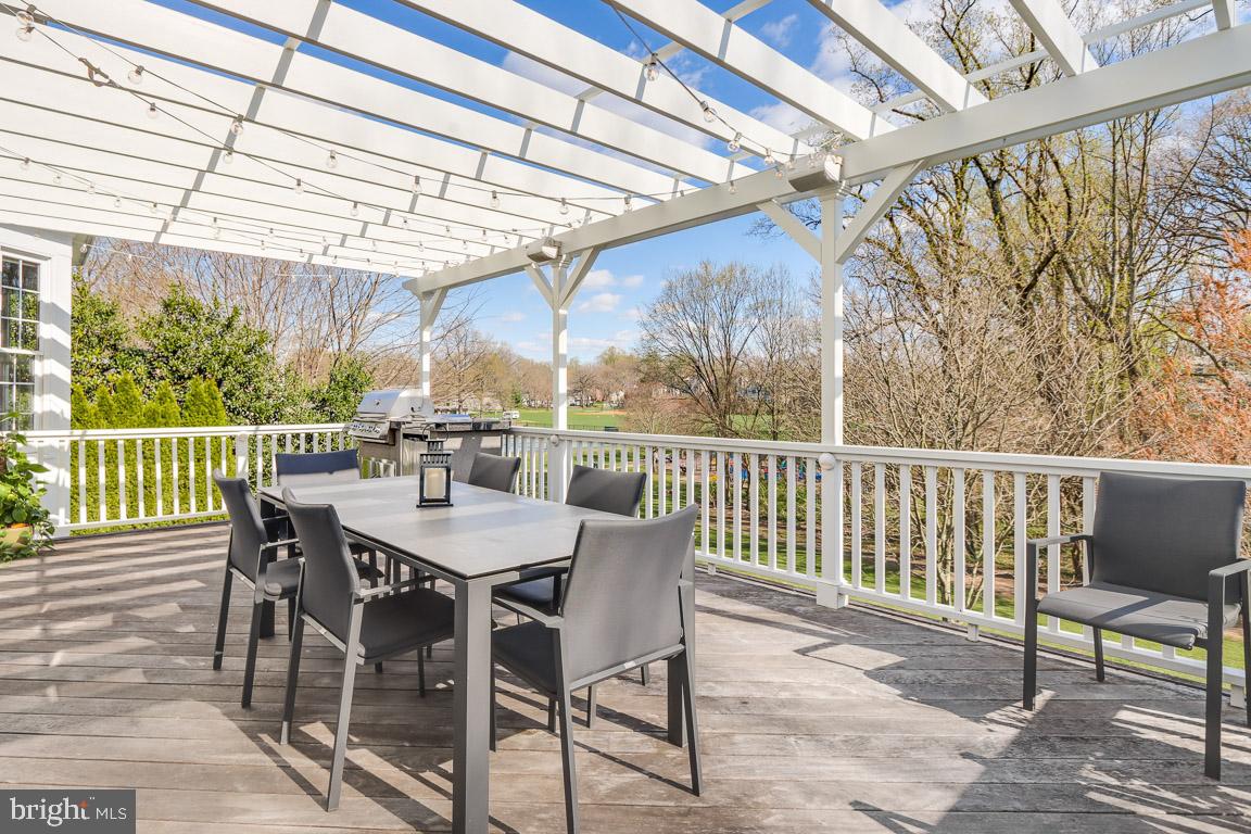 AYRLAWN - Residential