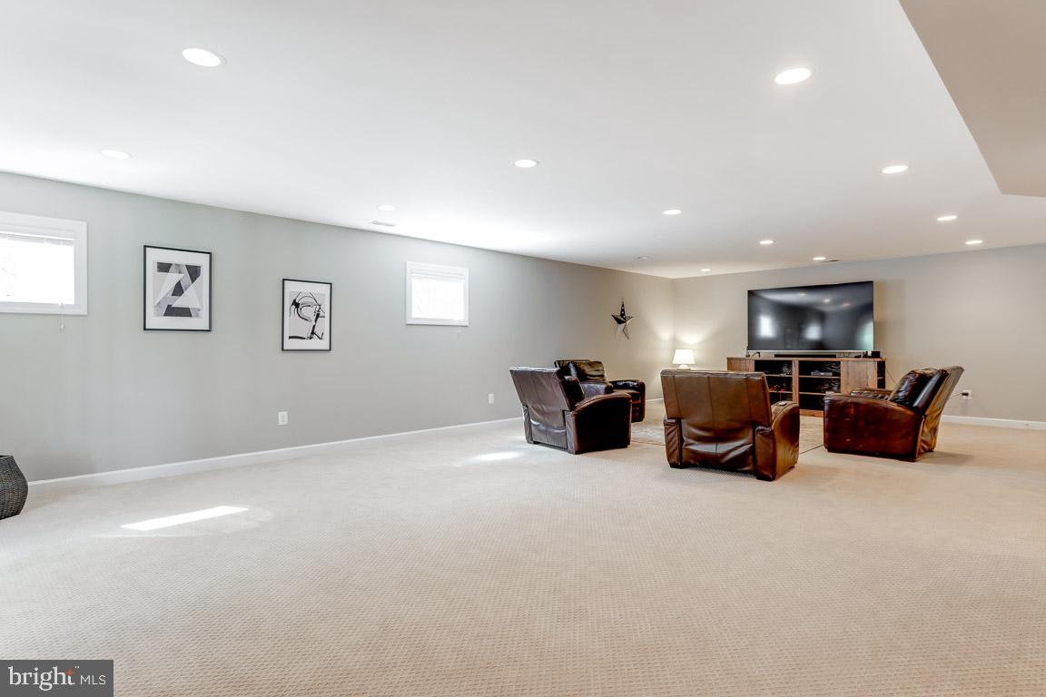 AYRLAWN - Residential