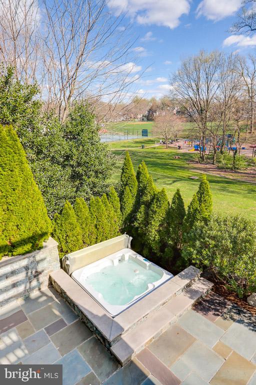 AYRLAWN - Residential