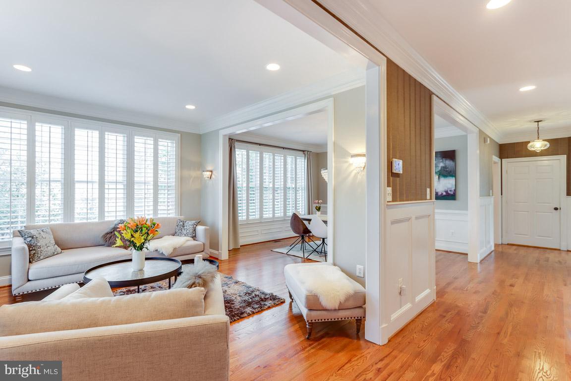 AYRLAWN - Residential