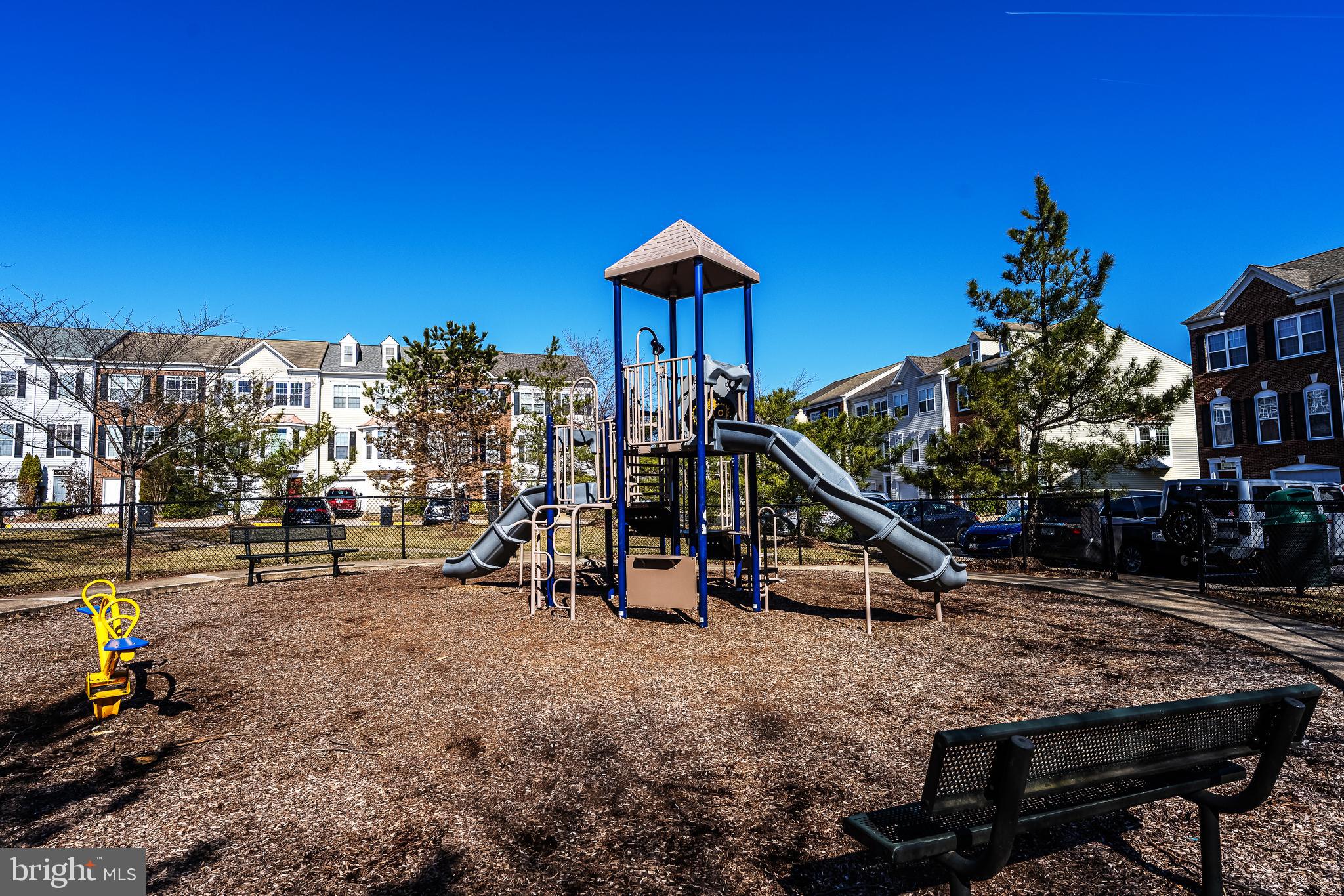 FAIR CREST - Residential