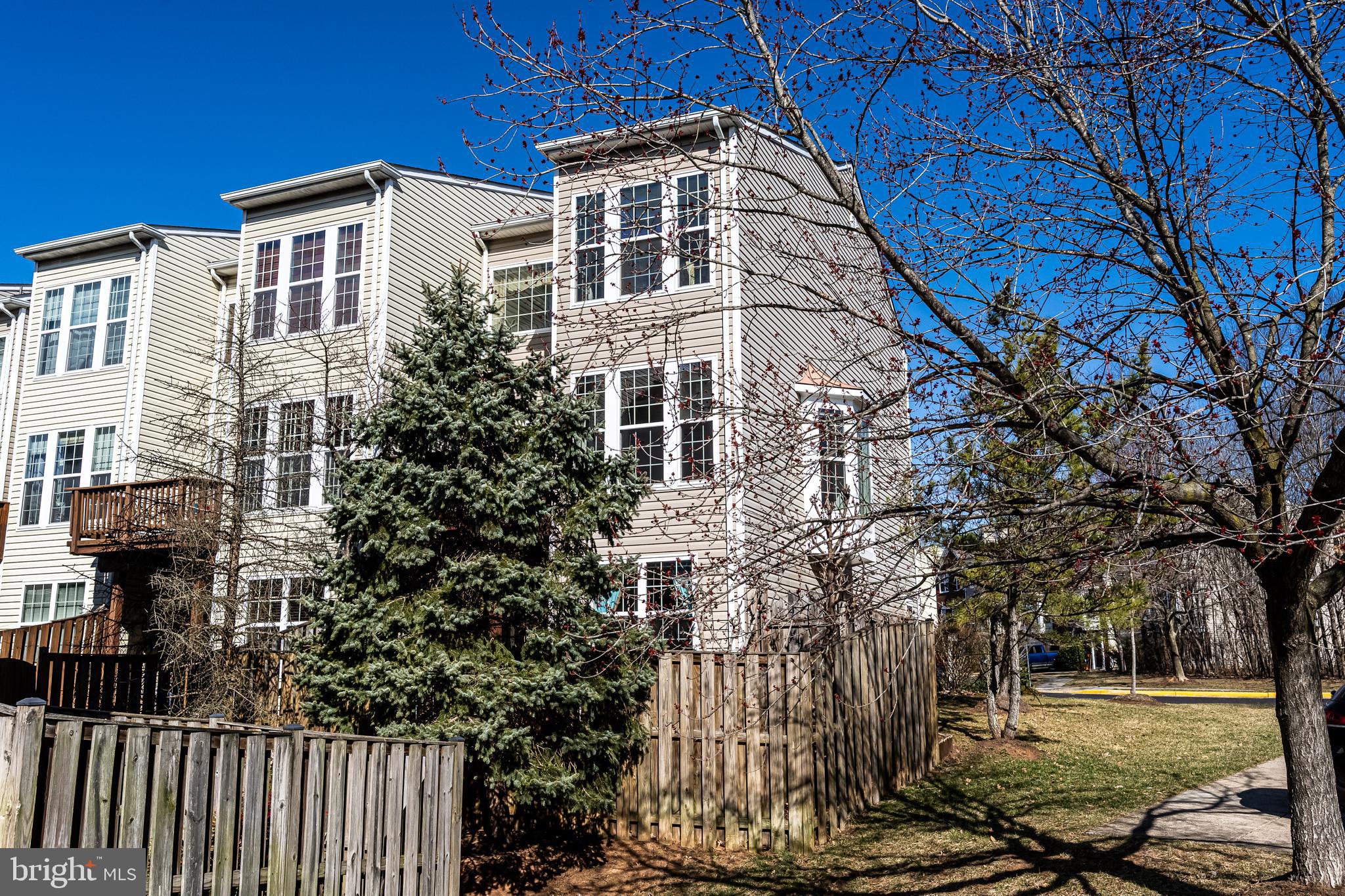 FAIR CREST - Residential