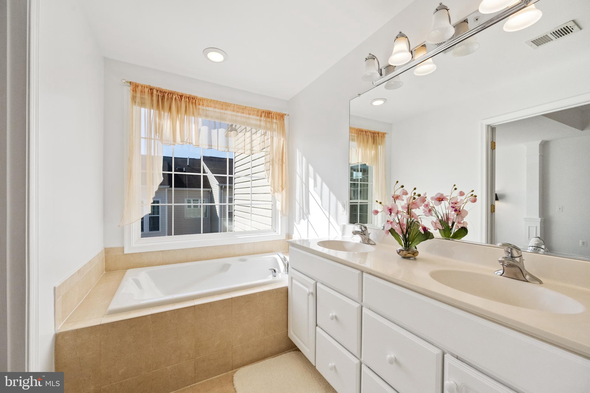 FAIR CREST - Residential