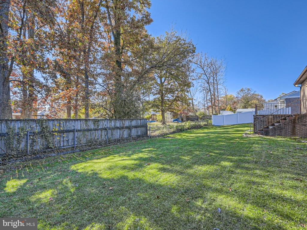 PERRING WOODS COURT - Residential