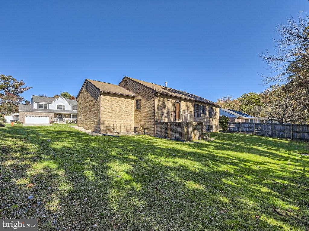 PERRING WOODS COURT - Residential