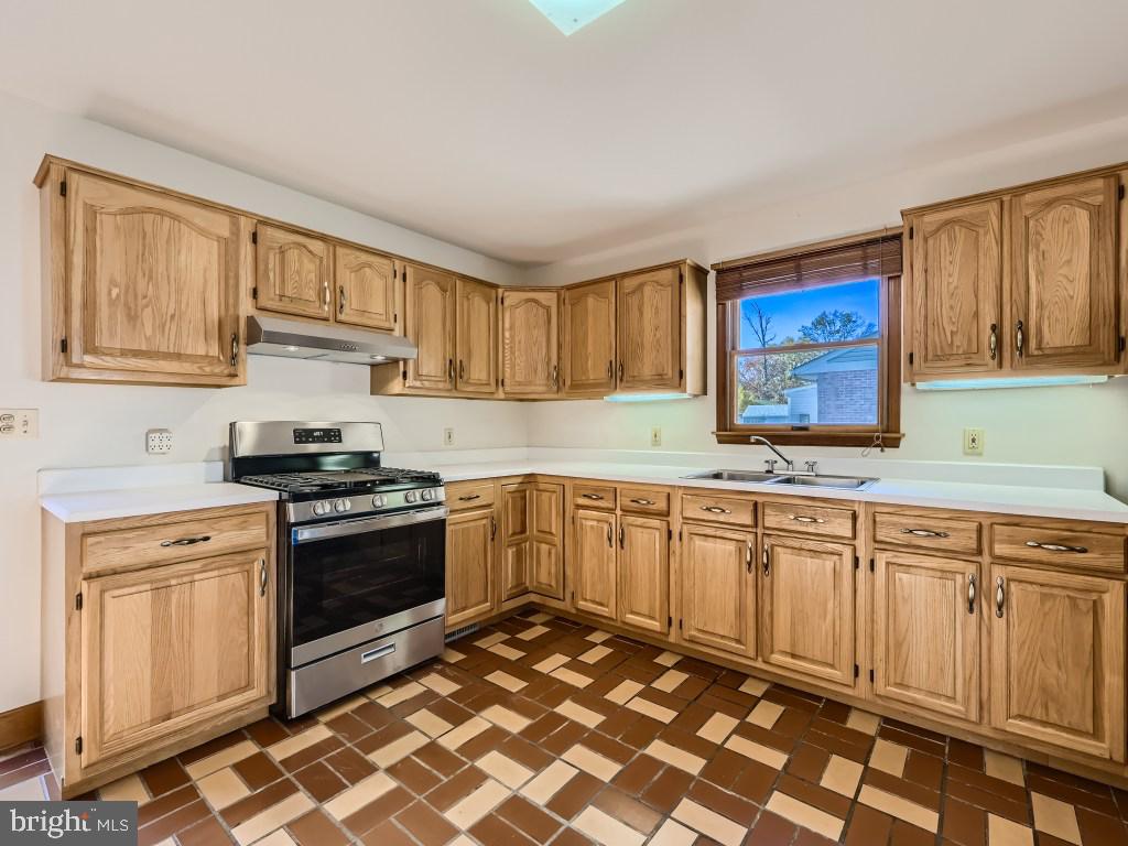 PERRING WOODS COURT - Residential