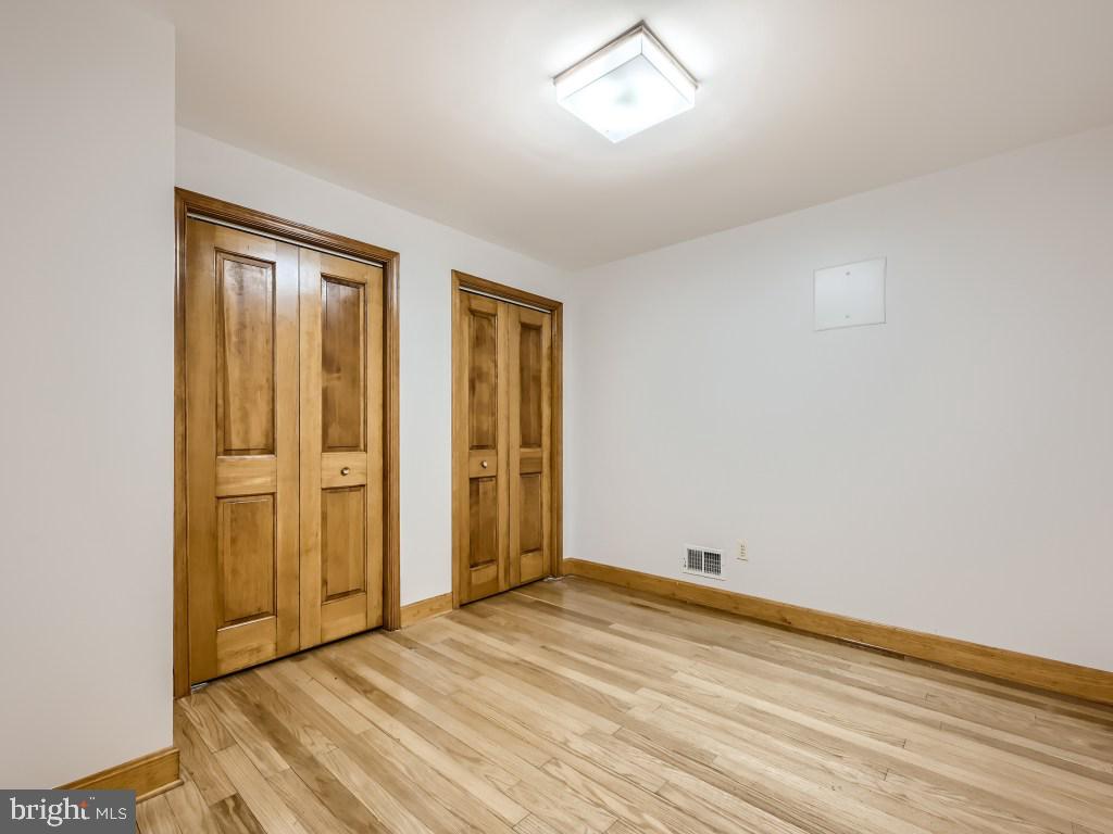 PERRING WOODS COURT - Residential