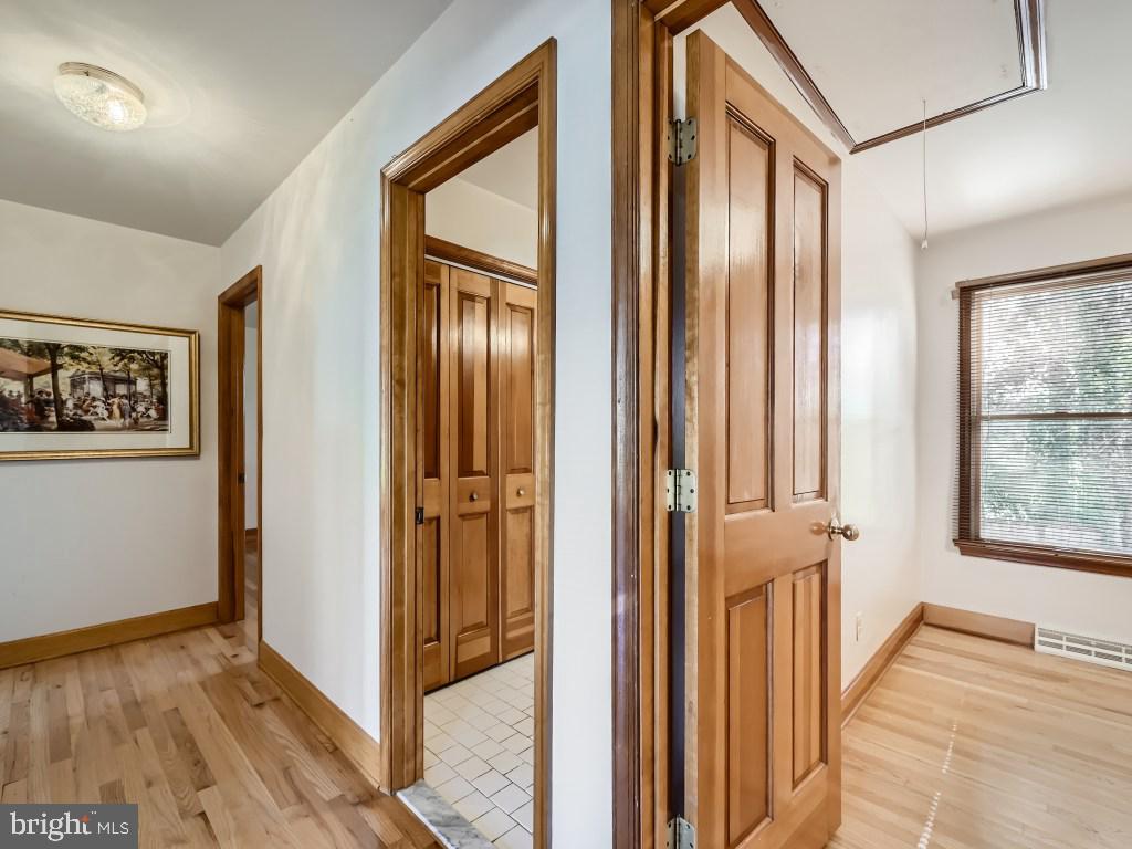 PERRING WOODS COURT - Residential