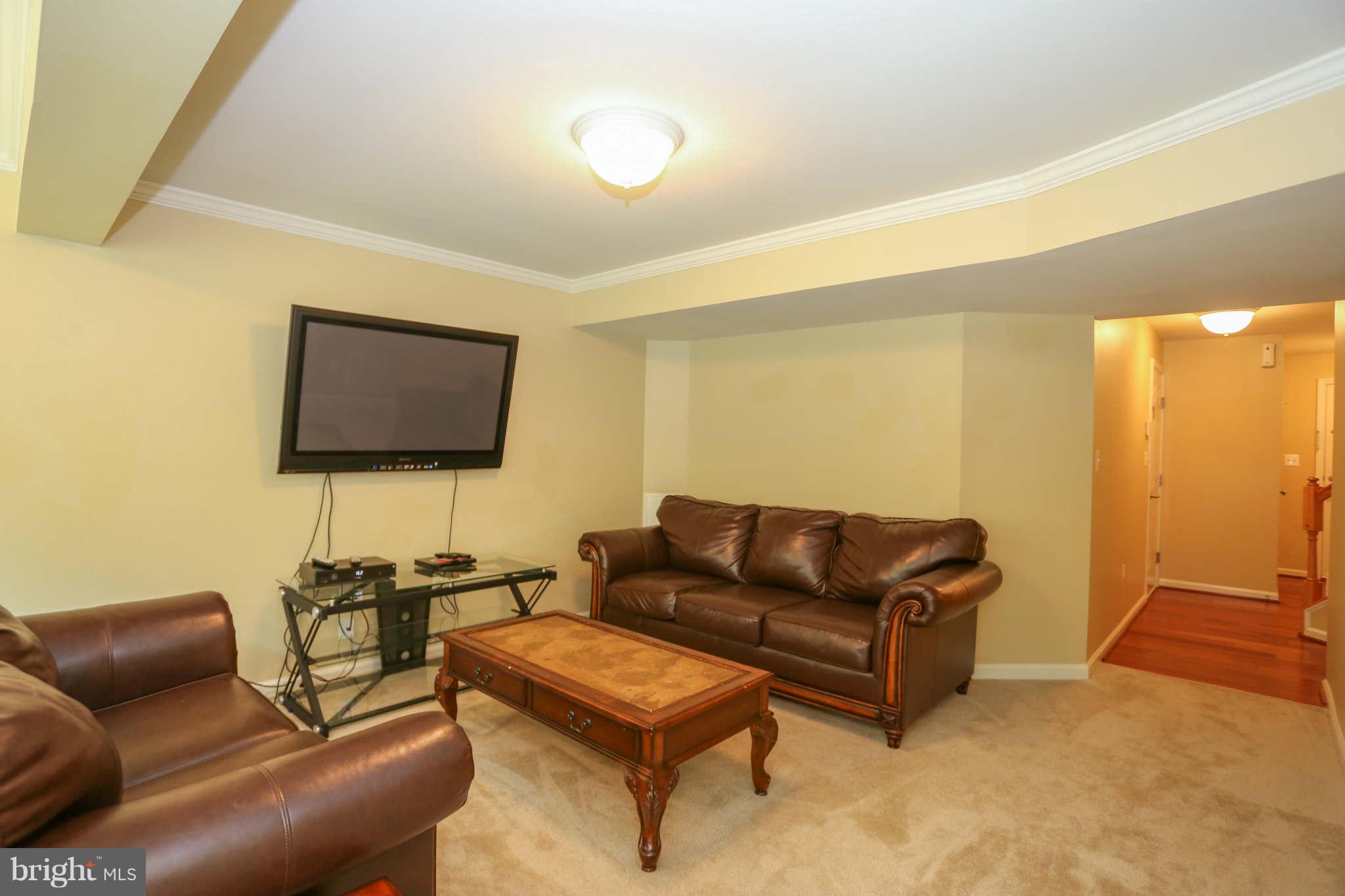 WOODSTREAM - Residential Lease