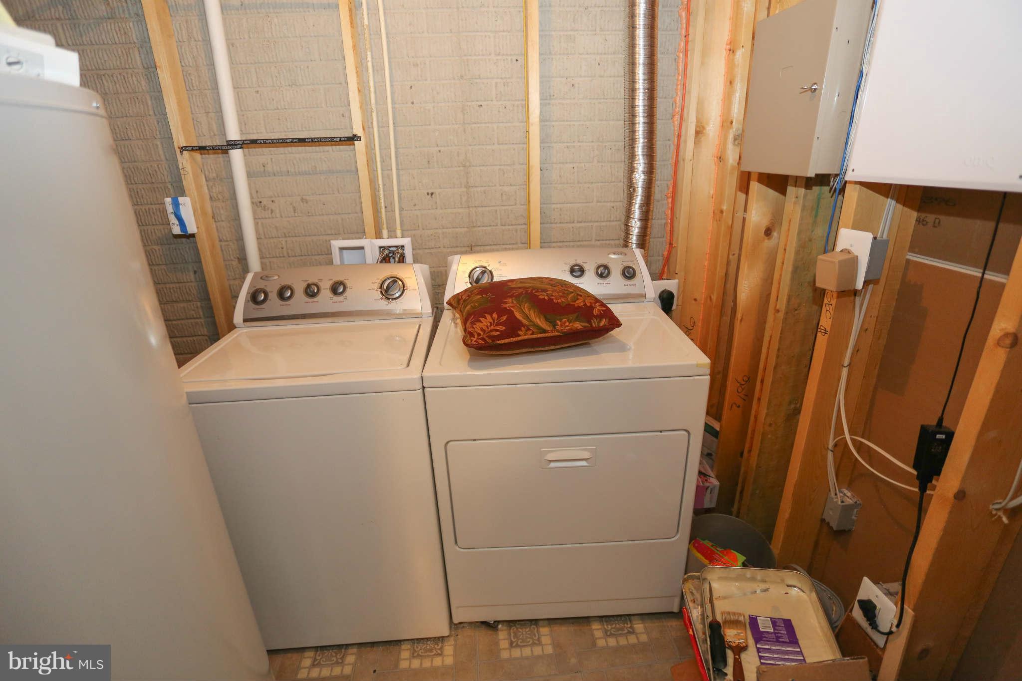 WOODSTREAM - Residential Lease