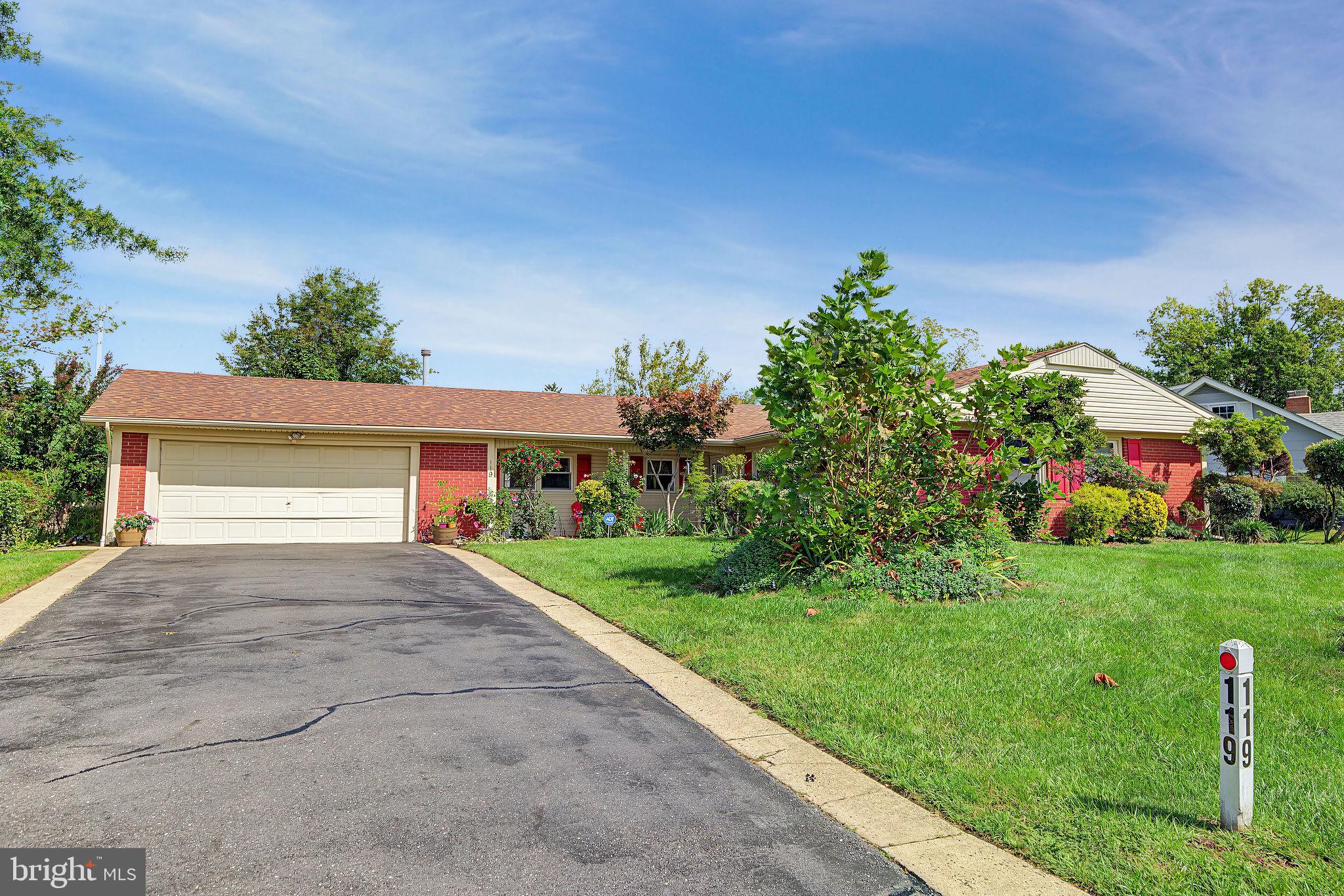 119 COUNTRY CLUB ROAD