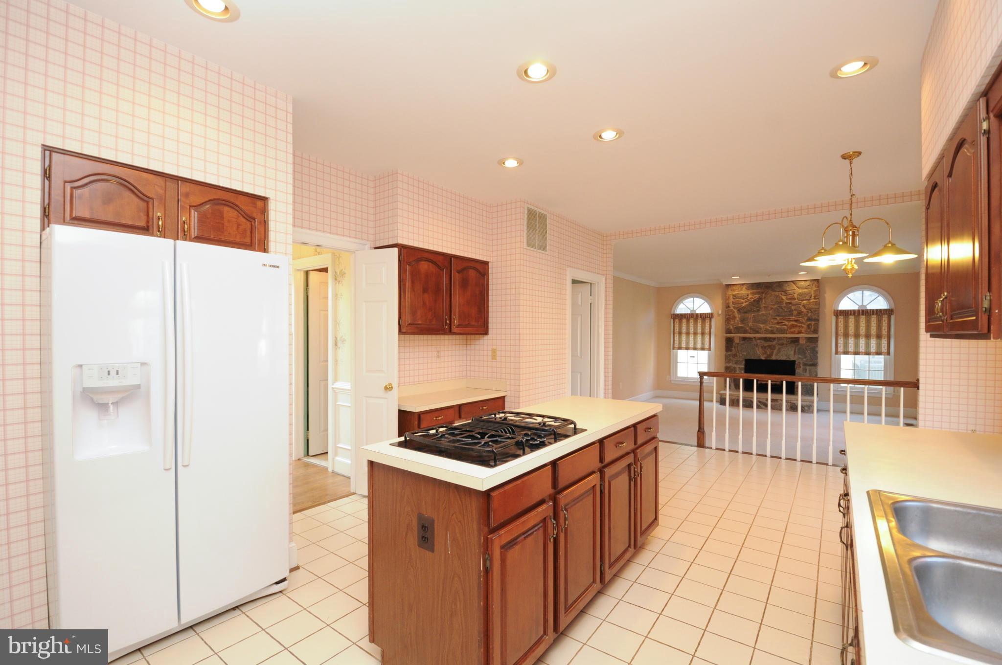 ASHBURN VILLAGE - Residential Lease