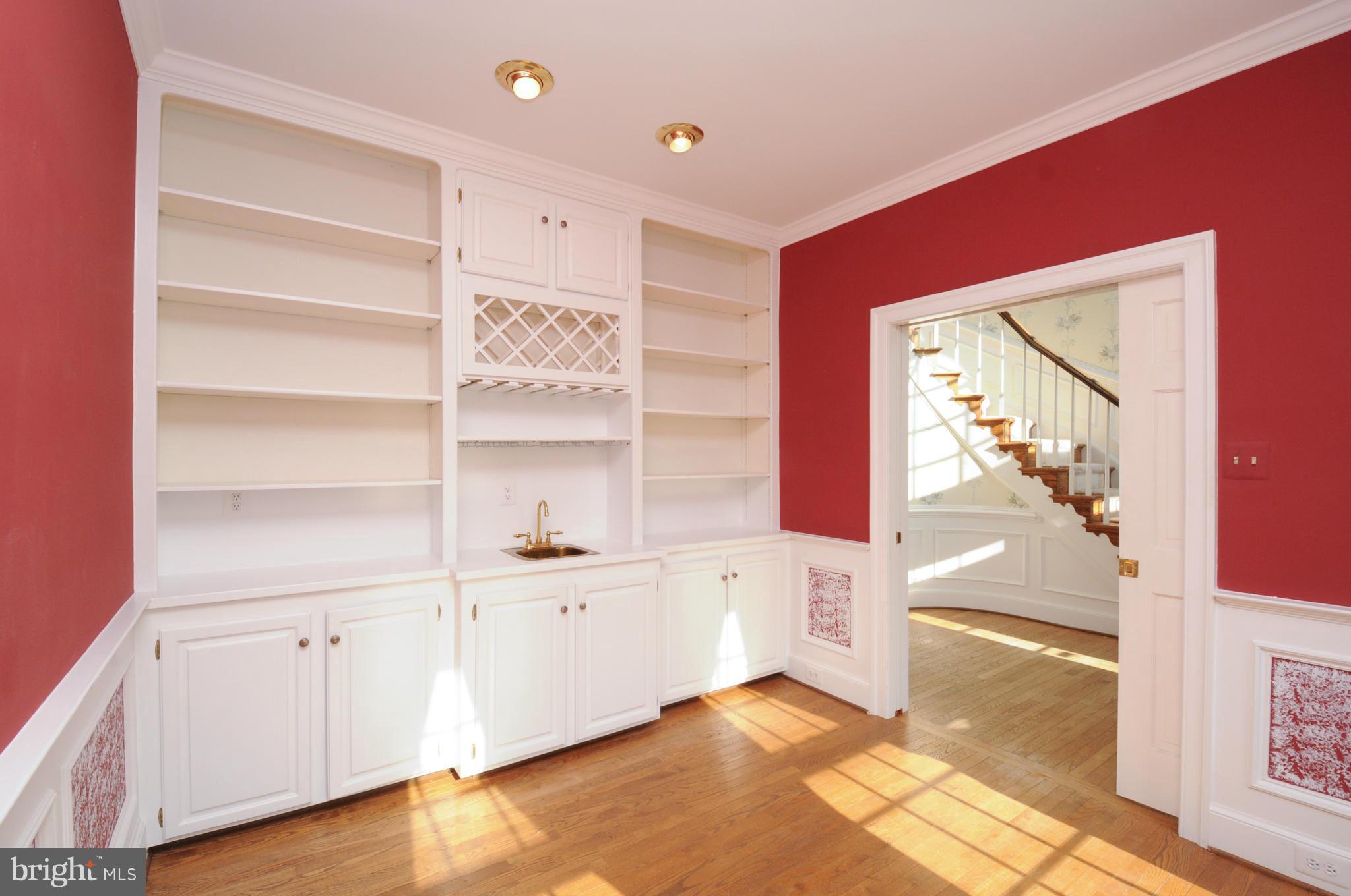 ASHBURN VILLAGE - Residential Lease