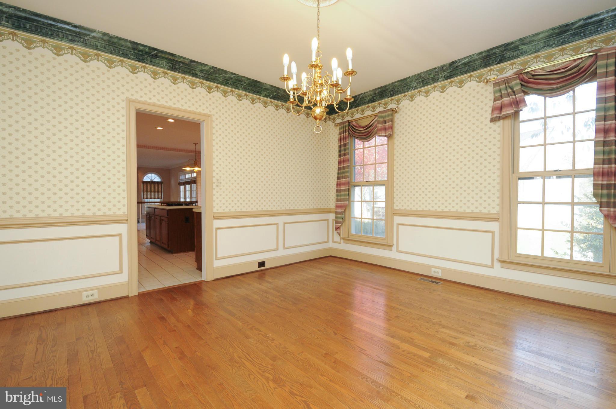 ASHBURN VILLAGE - Residential Lease