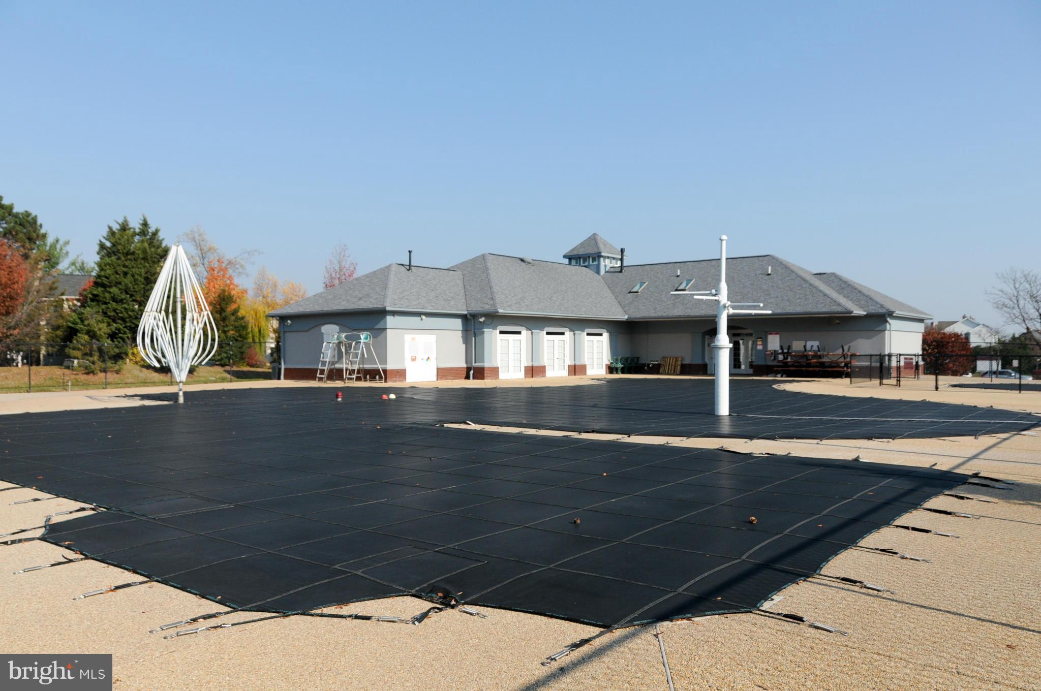 ASHBURN VILLAGE - Residential Lease