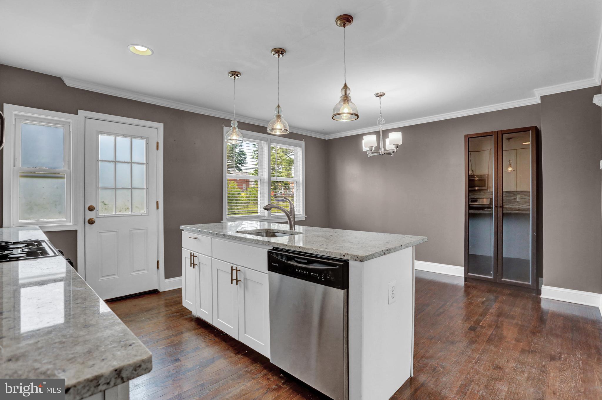 RIDGELEIGH - Residential Lease