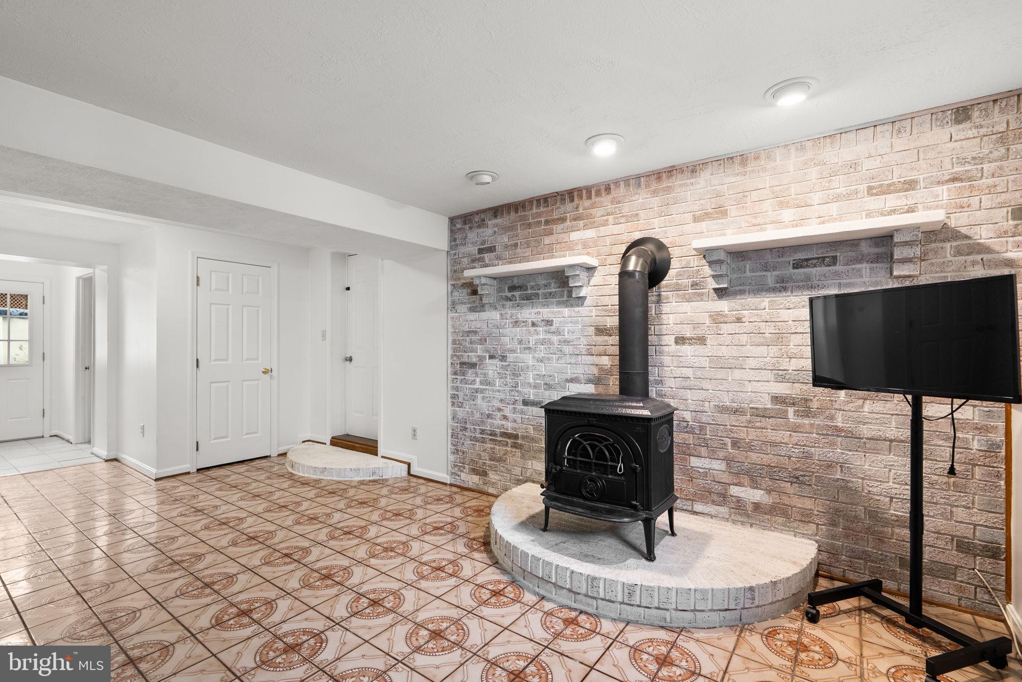 MYERS ESTATES - Residential