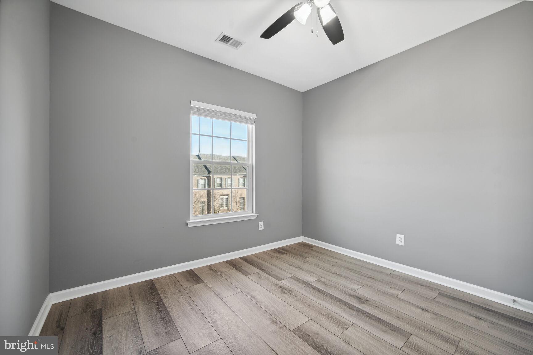 POTOMAC CLUB - Residential Lease