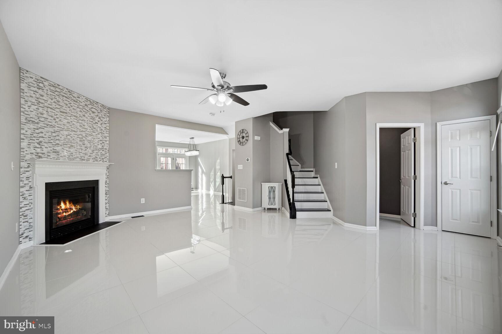 POTOMAC CLUB - Residential Lease