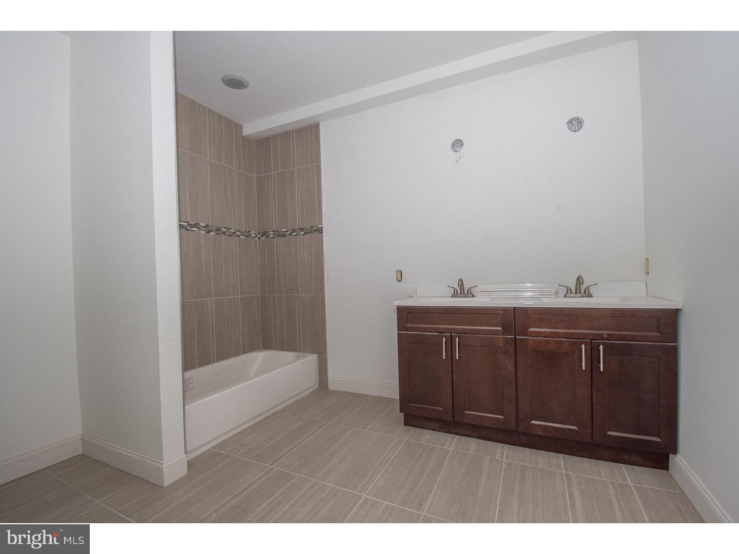 PASSYUNK SQUARE - Residential Lease