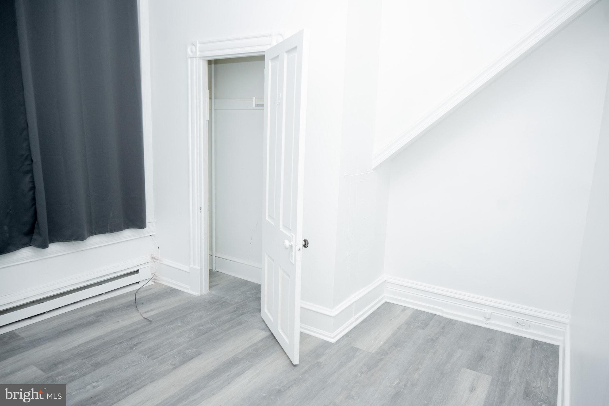 CENTRE PARK HISTOR - Residential Lease