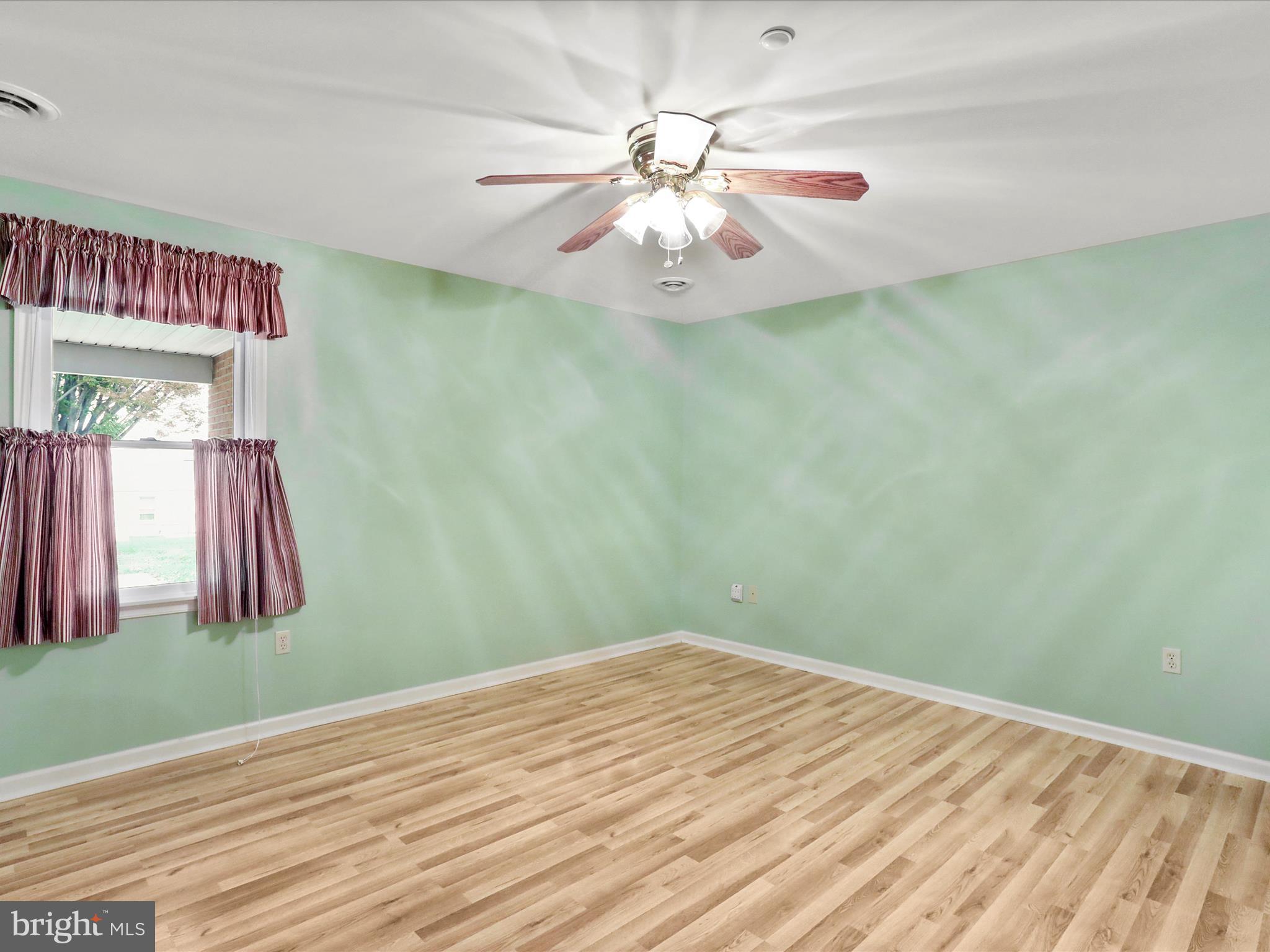 SOUTH POINTE - Residential