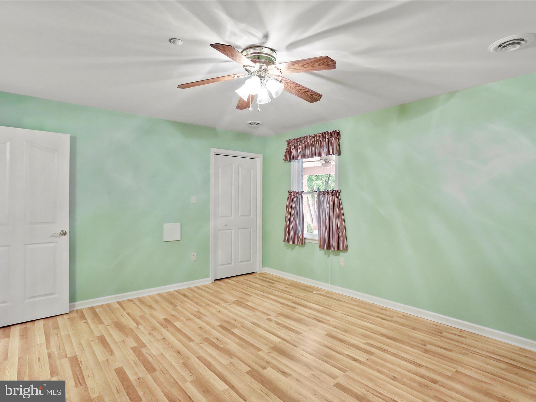 SOUTH POINTE - Residential