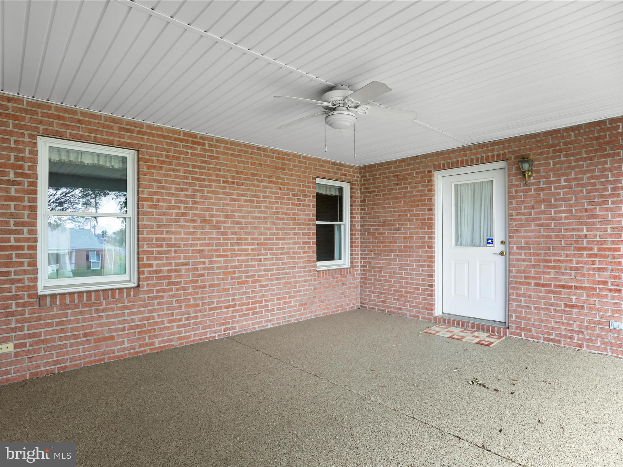 SOUTH POINTE - Residential