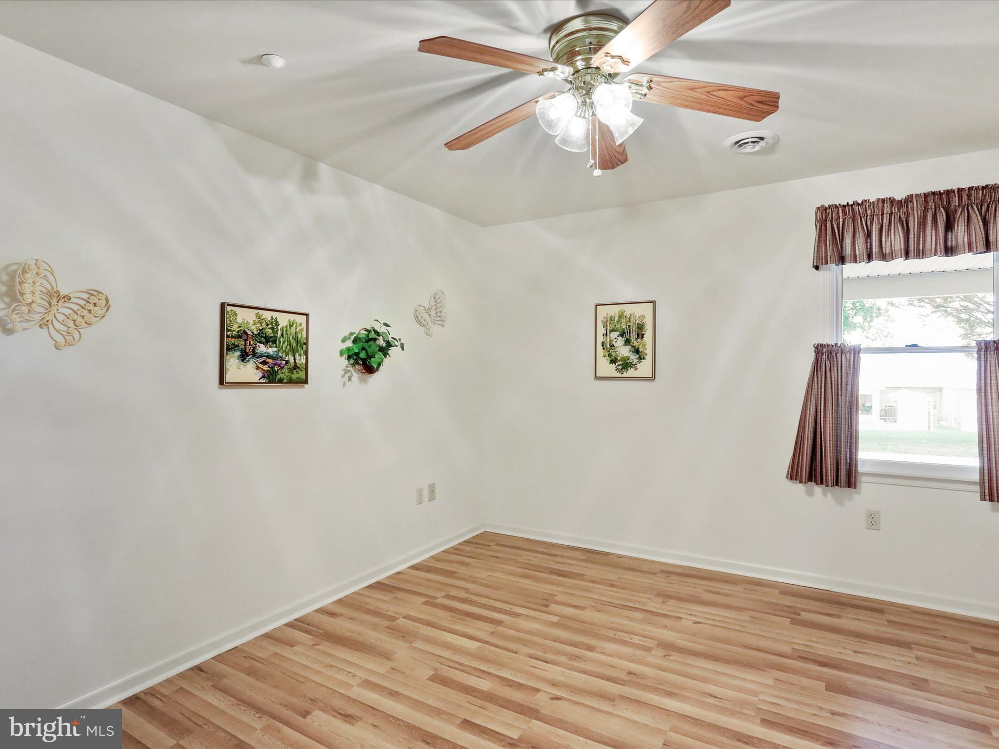 SOUTH POINTE - Residential