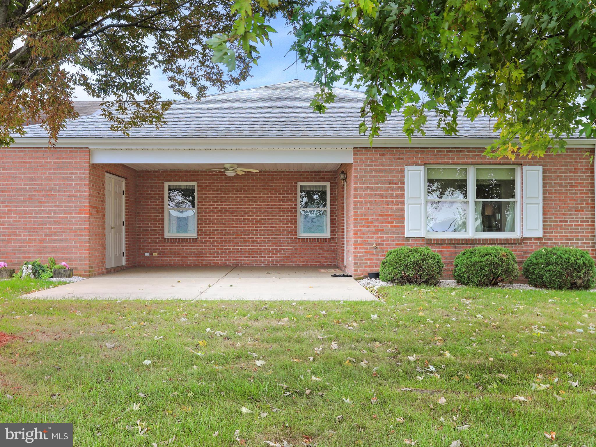 SOUTH POINTE - Residential