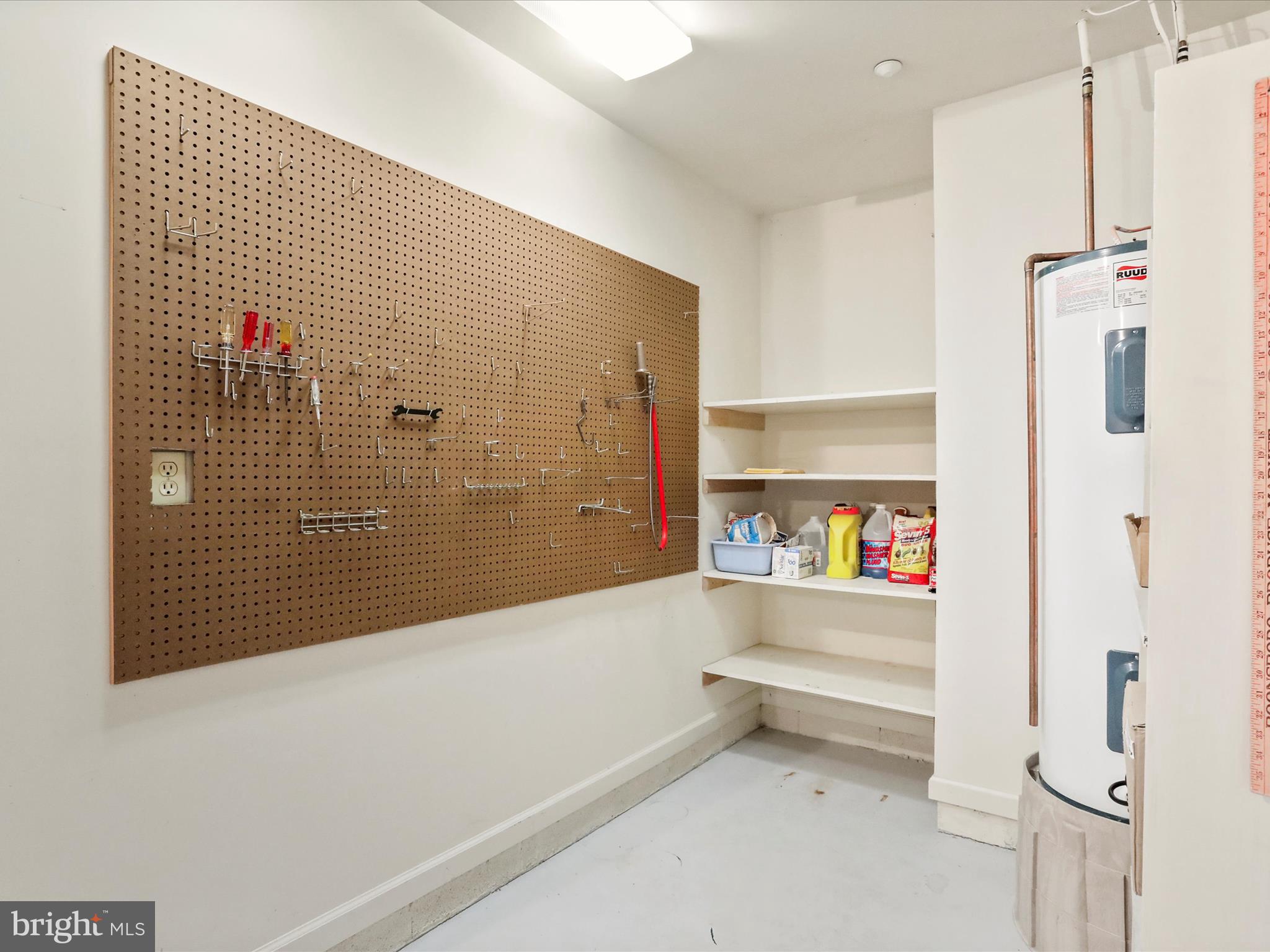 SOUTH POINTE - Residential