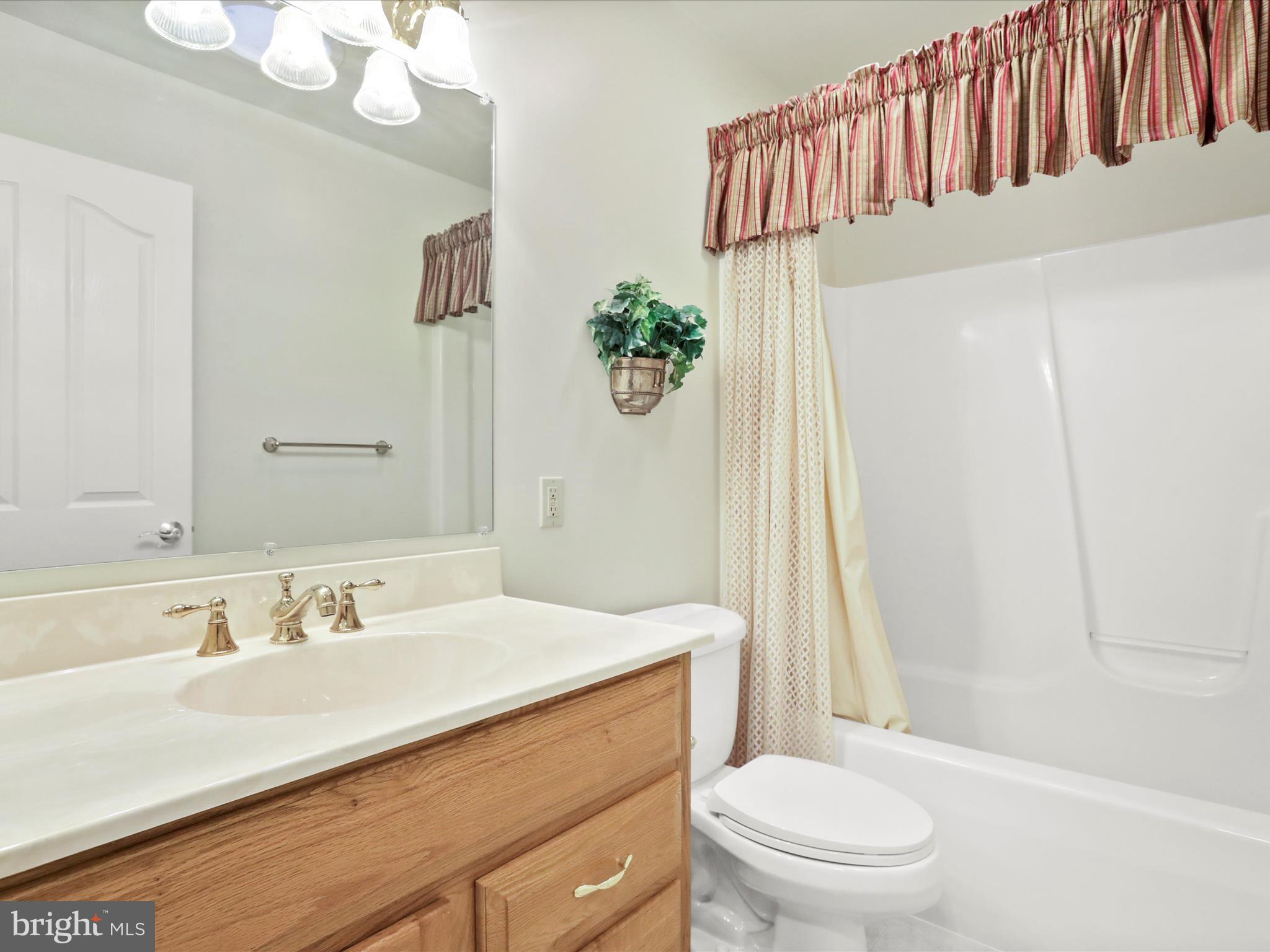 SOUTH POINTE - Residential