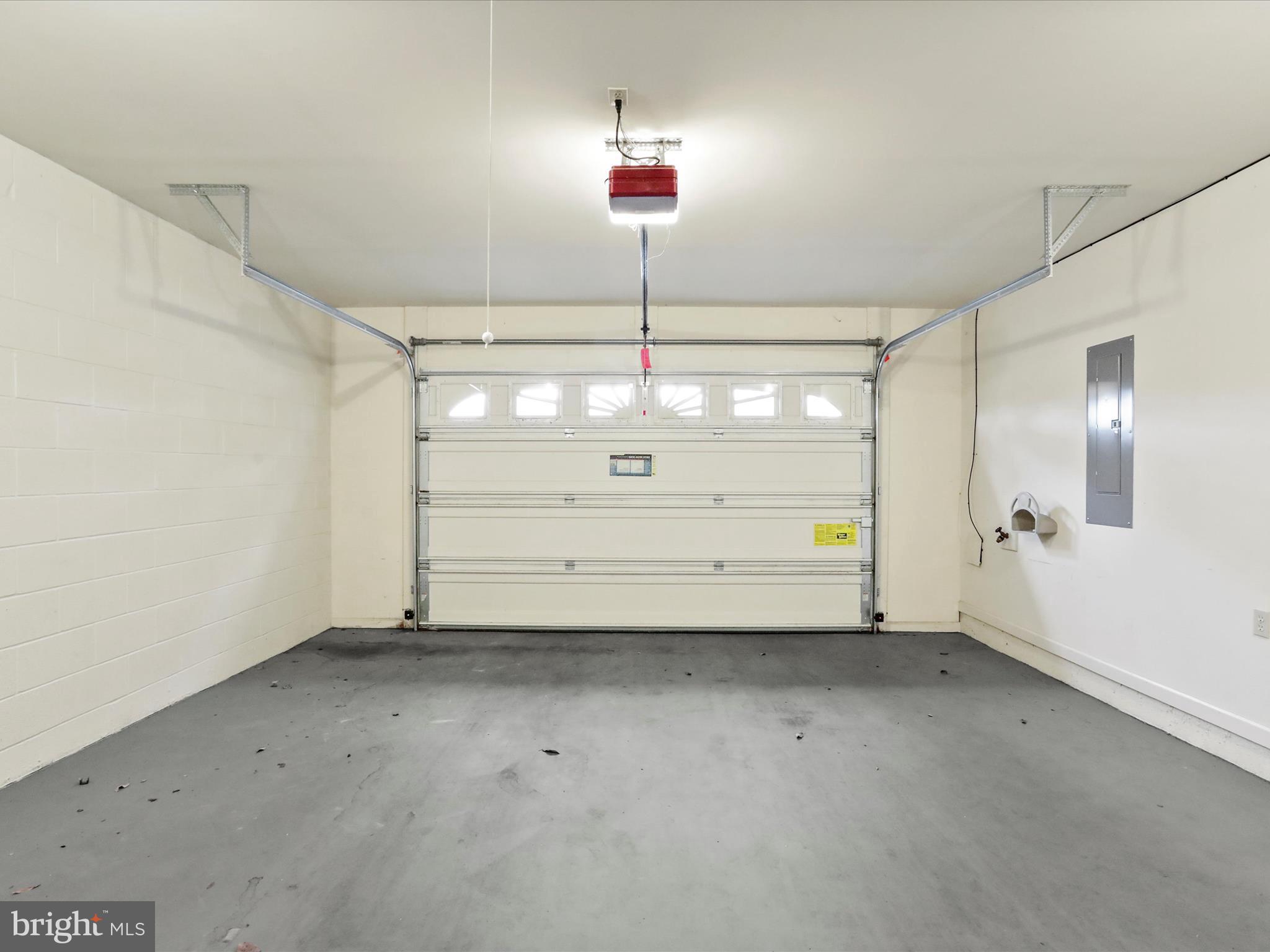 SOUTH POINTE - Residential