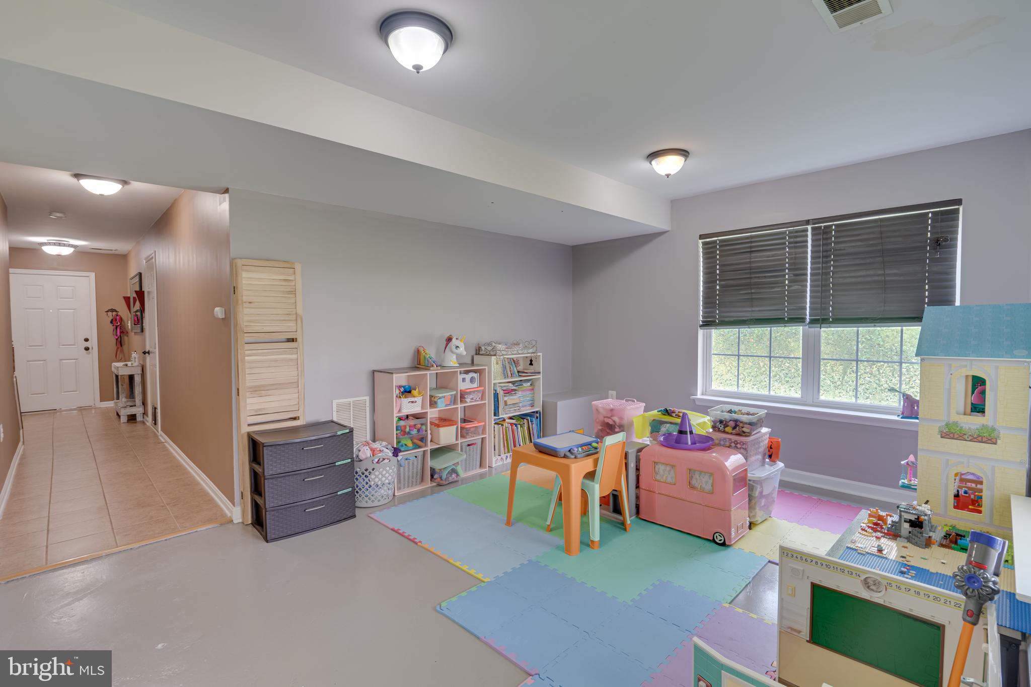 LEE'S RIDGE - Residential