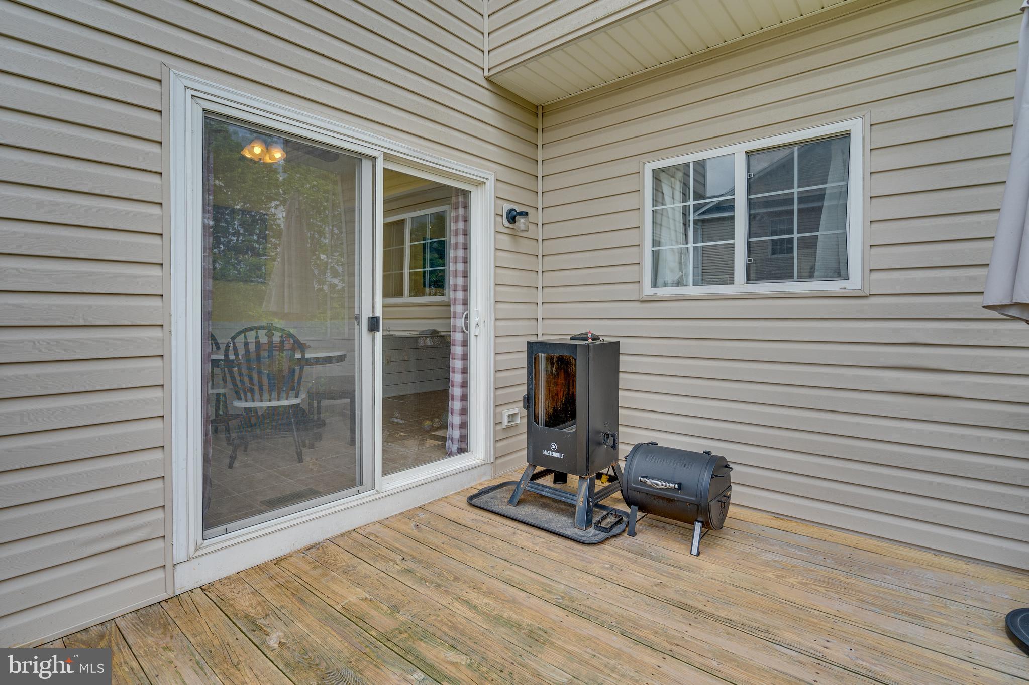 LEE'S RIDGE - Residential