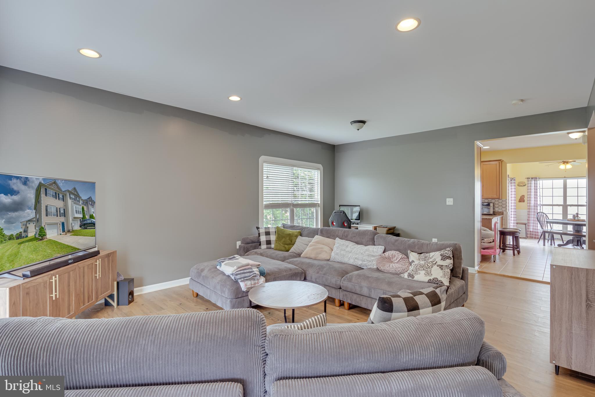 LEE'S RIDGE - Residential