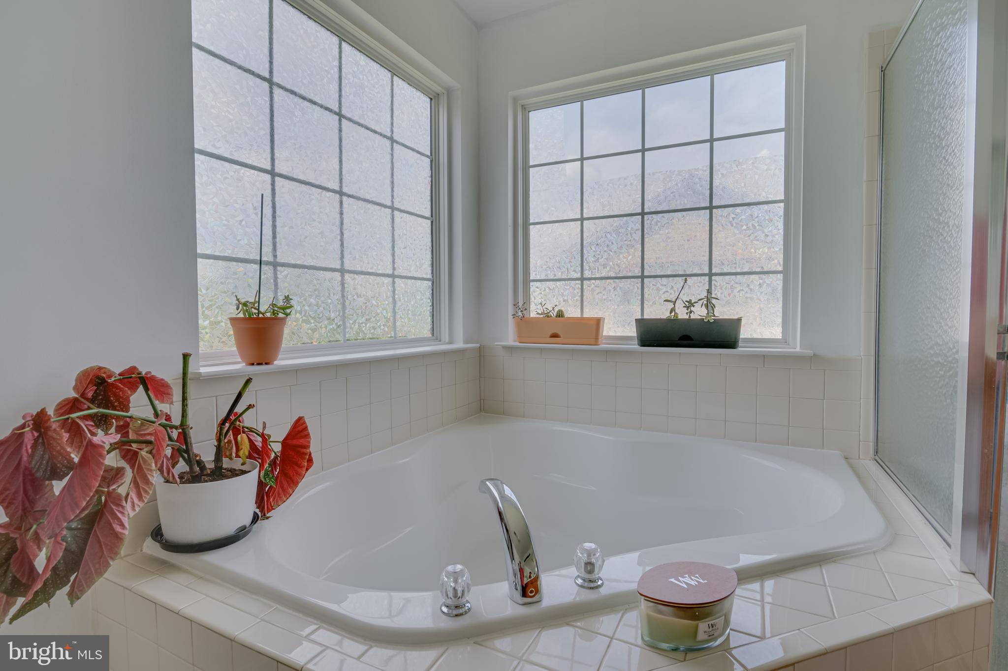 LEE'S RIDGE - Residential