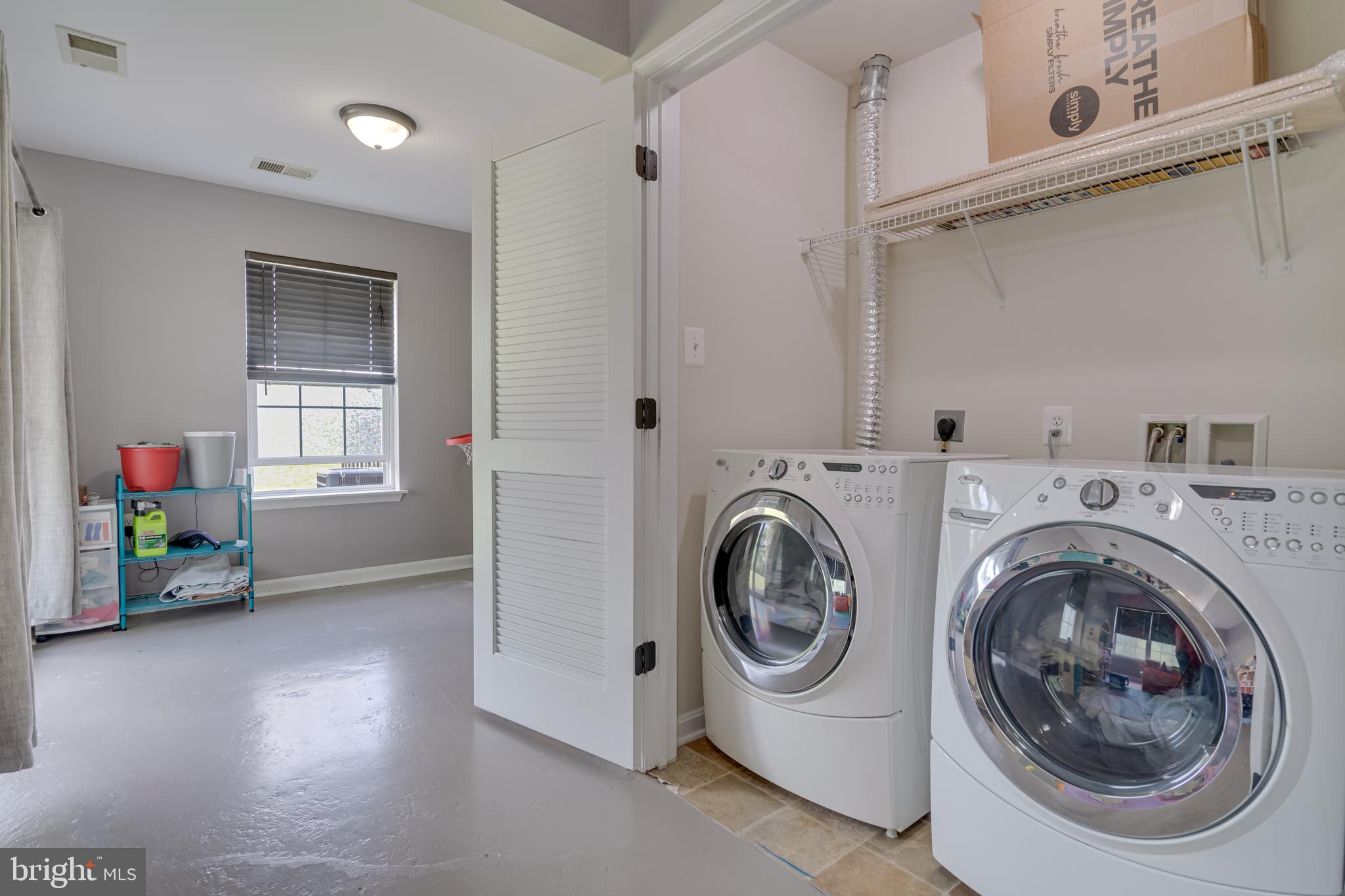 LEE'S RIDGE - Residential