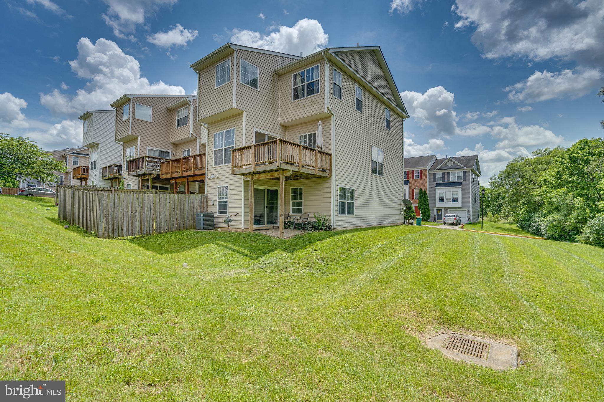 LEE'S RIDGE - Residential