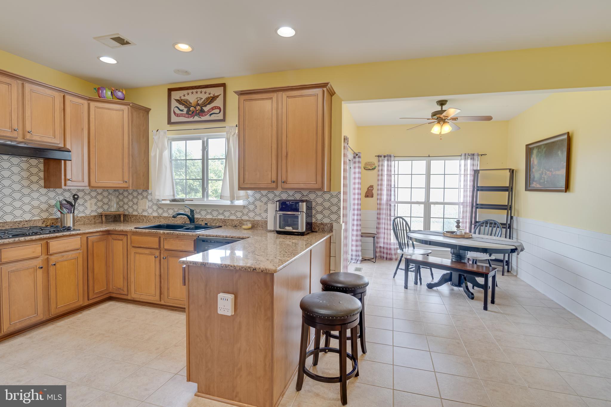 LEE'S RIDGE - Residential