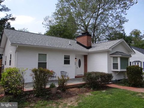 8 OAK AVENUE GAITHERSBURG MD 20877
