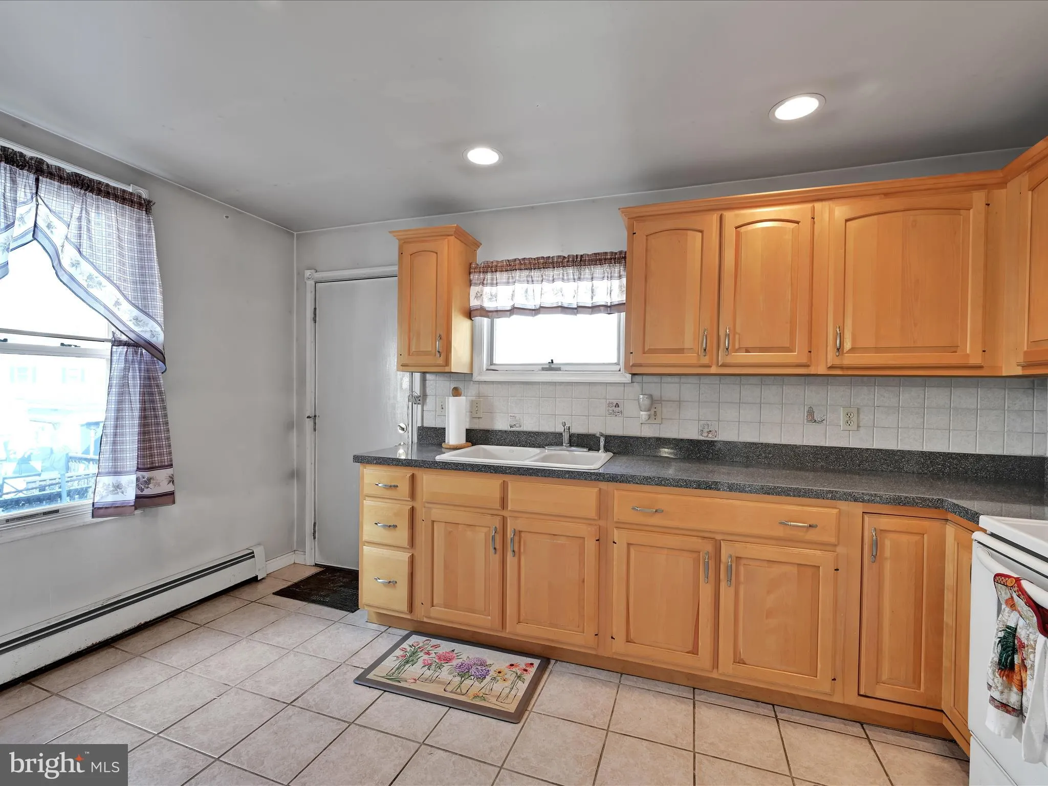 Schuylkill Haven, Pennsylvania 17972, United States, 3 Bedrooms Bedrooms, ,2 BathroomsBathrooms,Residential,Active,233328