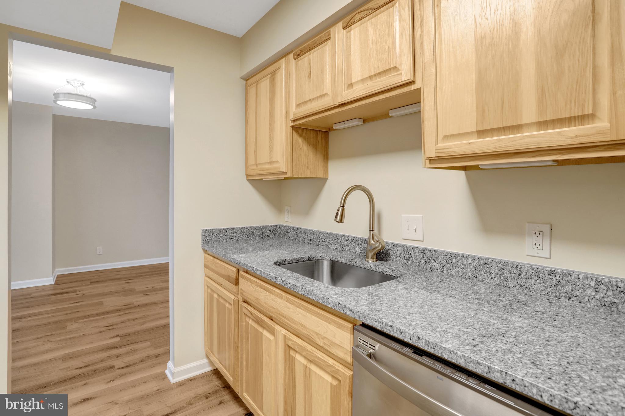 3800 FAIRFAX DRIVE 612