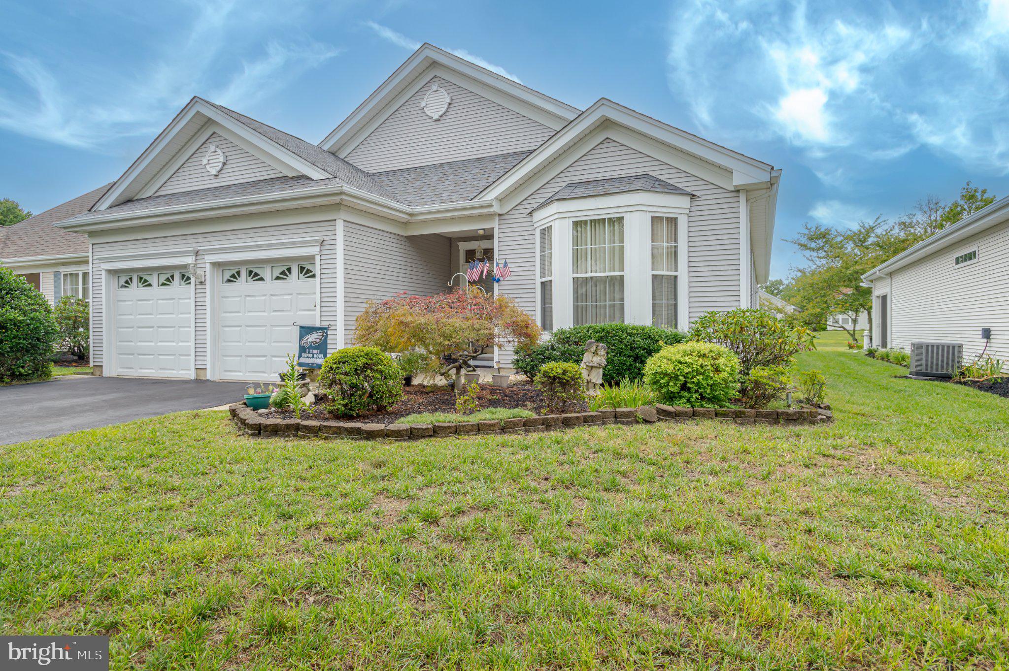 37 PEMBROOKE WAY