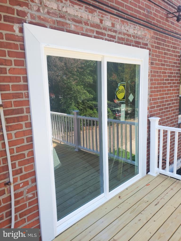 LAWNCREST - Residential