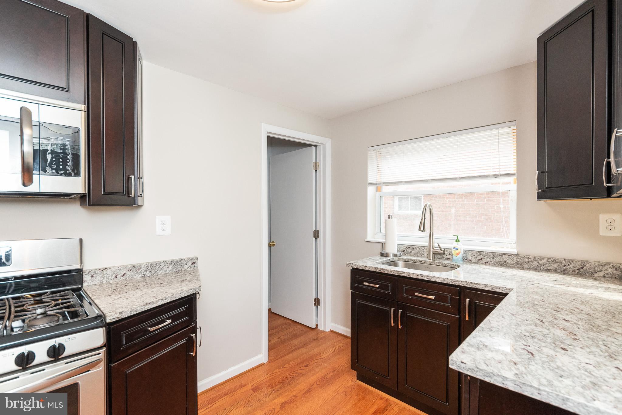 RIDGE GROVE - Residential