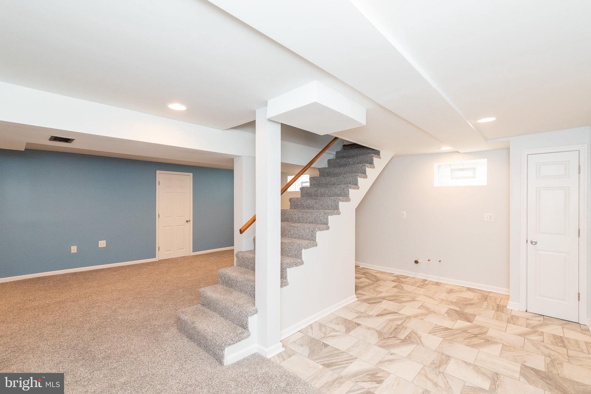 RIDGE GROVE - Residential