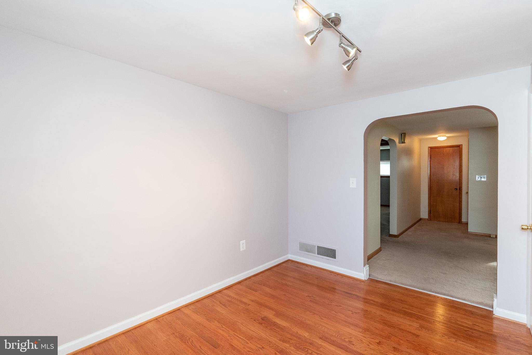 RIDGE GROVE - Residential